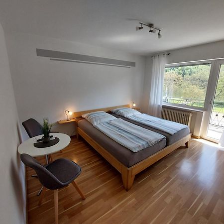 Pension Mosella, Gaestezimmer Sankt Aldegund Exteriör bild